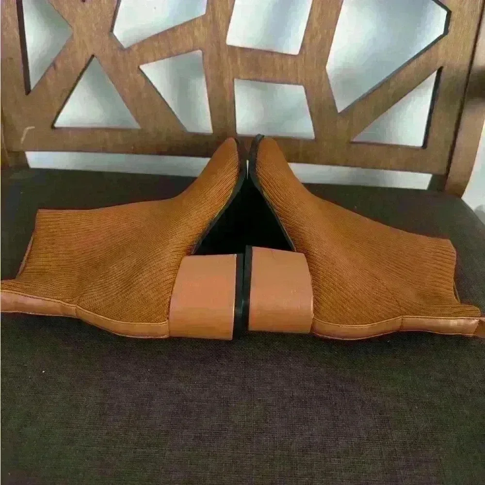 TIJN Libby Sock Boot Women's in Brown New with out box